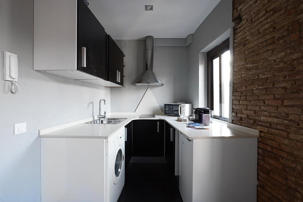 Numa Barcelona Lustre Apartment Bagian luar foto